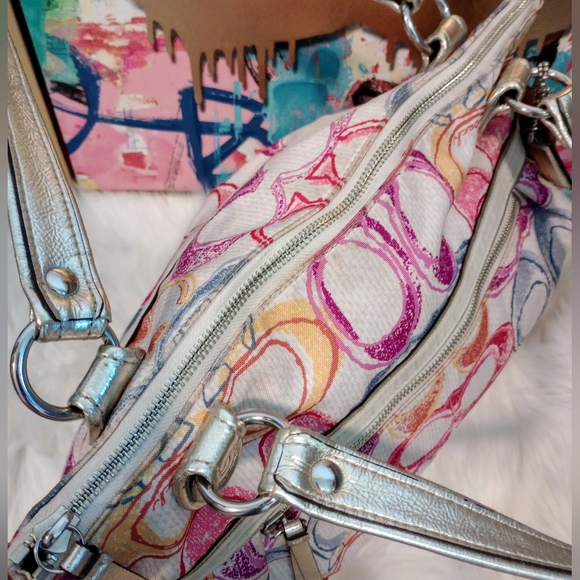 Coach Poppy Dream Multi Signature Optic Soulder Glam Tote Bag EUC - Picture 8 of 15
